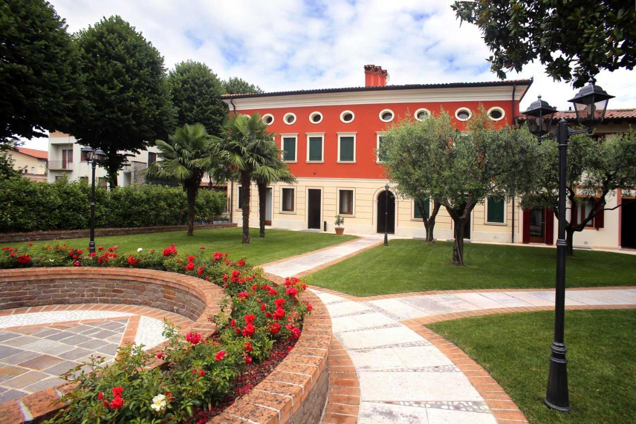 Villa Tiziano Residence Rosà Exterior photo